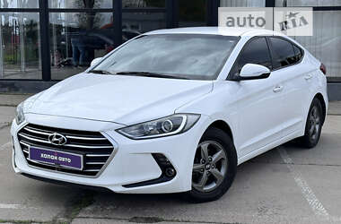 Седан Hyundai Avante 2015 в Киеве