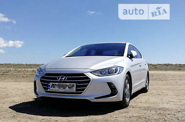 Hyundai Avante 2016