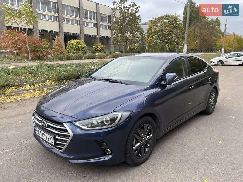 Седан Hyundai Avante 2016 в Кропивницком