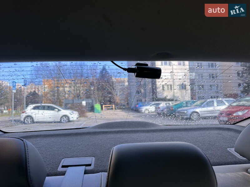 Седан Hyundai Avante 2016 в Ужгороді