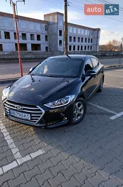 Седан Hyundai Avante 2016 в Вінниці