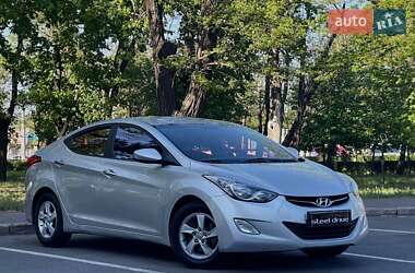 Седан Hyundai Avante 2012 в Миколаєві
