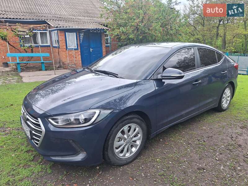 Седан Hyundai Avante 2016 в Зіньківі