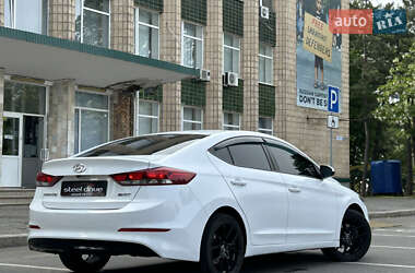 Седан Hyundai Avante 2016 в 