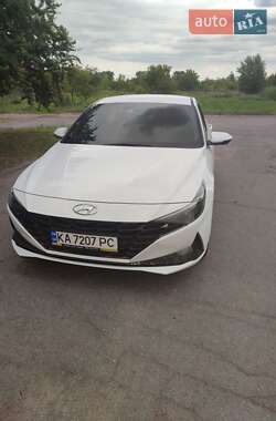 Седан Hyundai Avante 2021 в Овруче