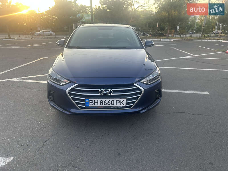 Седан Hyundai Avante 2016 в Одессе