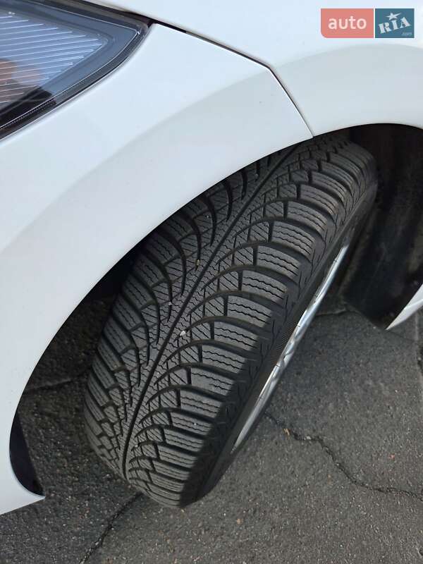 Седан Hyundai Avante 2016 в Одессе