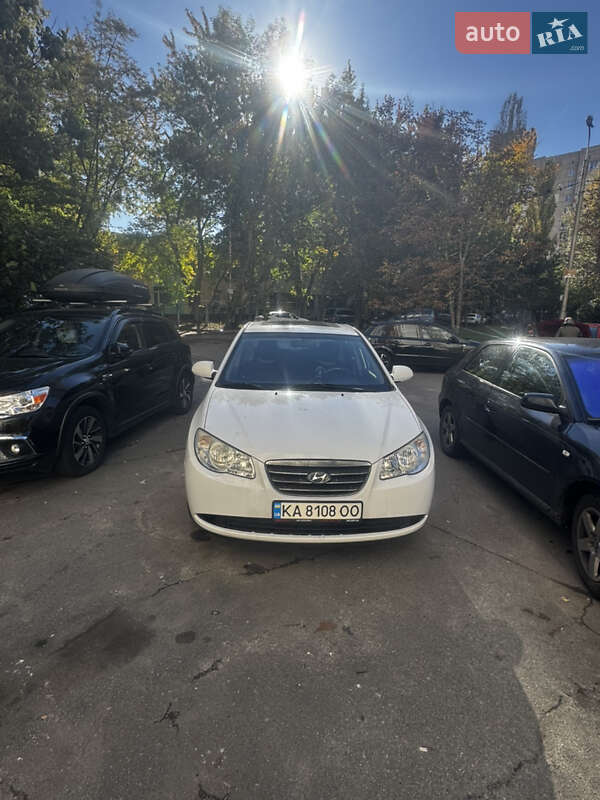 Седан Hyundai Avante 2008 в Києві фото Седан Hyundai Avante 2008 в Києві