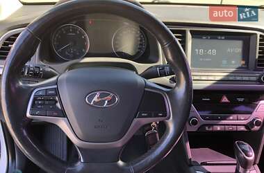 Седан Hyundai Avante 2017 в 