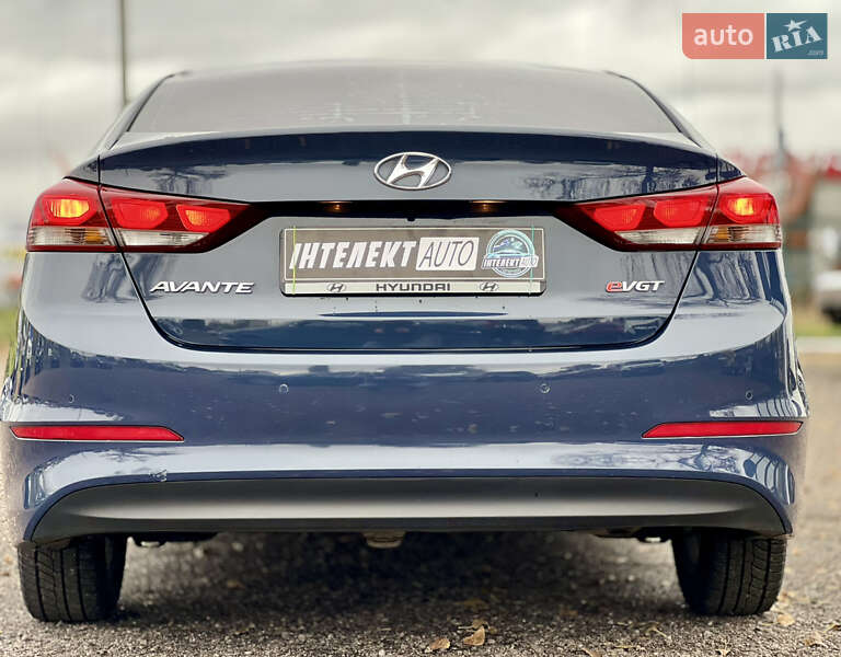 Седан Hyundai Avante 2015 в Києві