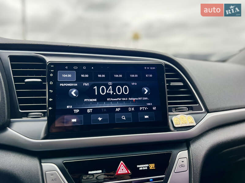 Седан Hyundai Avante 2015 в Києві