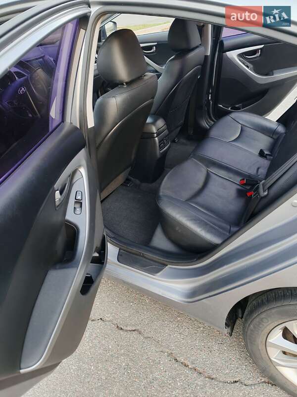 Седан Hyundai Avante 2013 в Броварах фото 5 Седан Hyundai Avante 2013 в Броварах