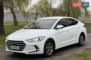 Седан Hyundai Avante 2016 в Николаеве