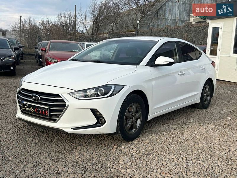 Hyundai Avante 2016
