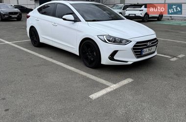 Седан Hyundai Avante 2016 в Києві