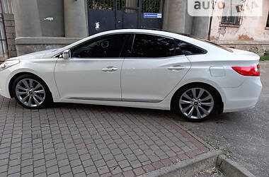 Седан Hyundai Azera 2013 в Одессе