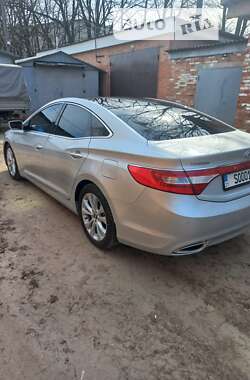 Седан Hyundai Azera 2012 в Сумах