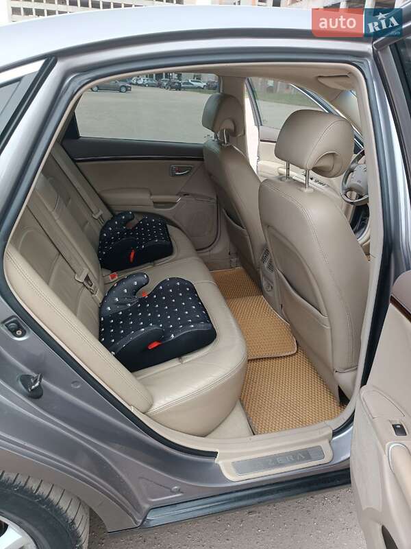 Седан Hyundai Azera 2007 в Тернополе