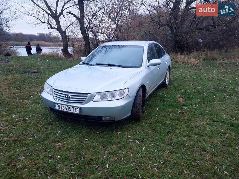 Седан Hyundai Azera 2006 в Саврані