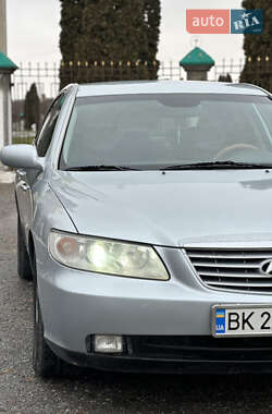 Седан Hyundai Azera 2006 в Дубні
