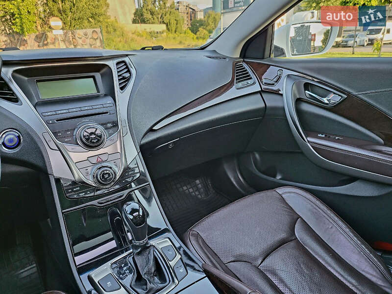 Седан Hyundai Azera 2011 в Одесі