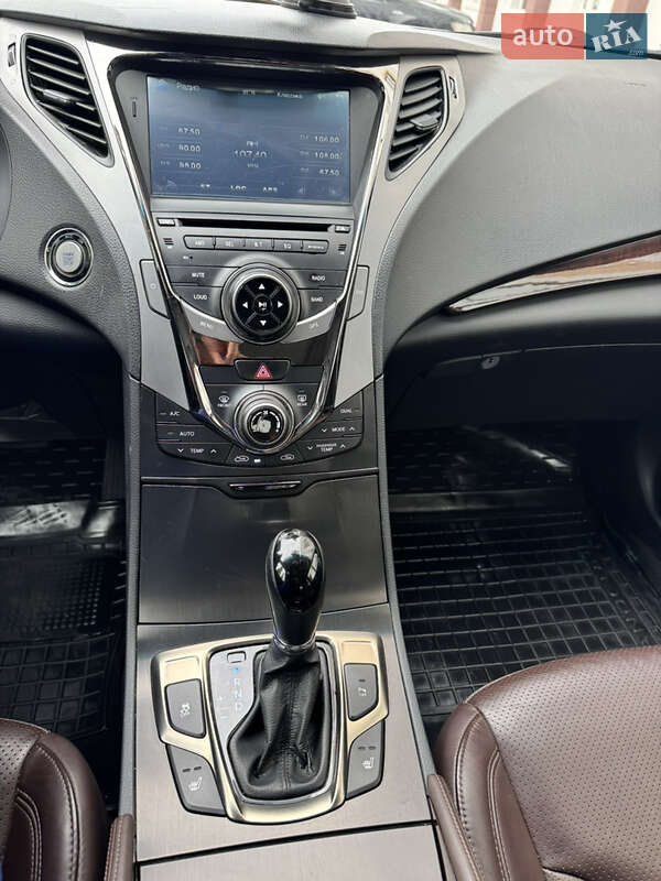 Седан Hyundai Azera 2014 в Києві