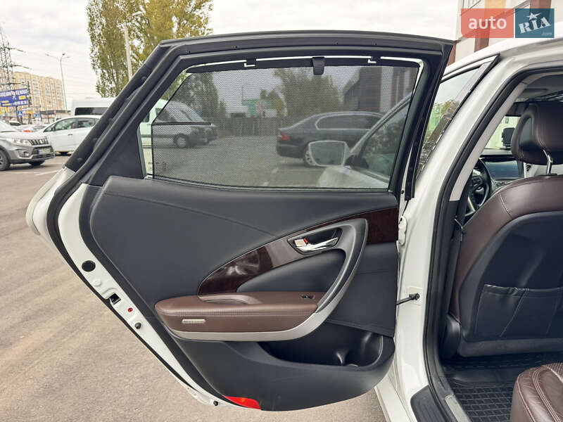 Седан Hyundai Azera 2014 в Києві