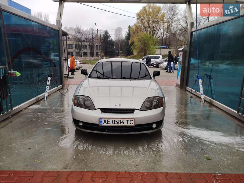 Купе Hyundai Coupe 2002 в Кривому Розі