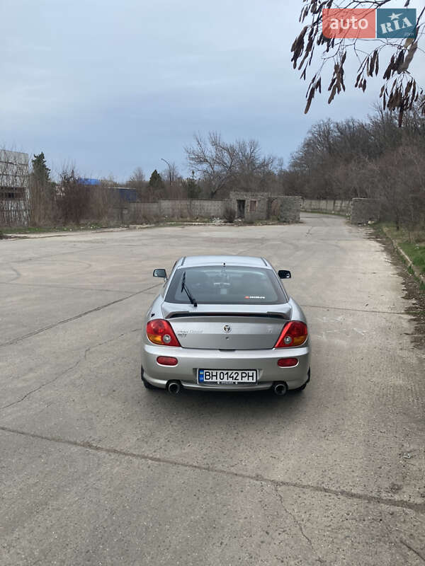 Купе Hyundai Coupe 2003 в Южноукраїнську