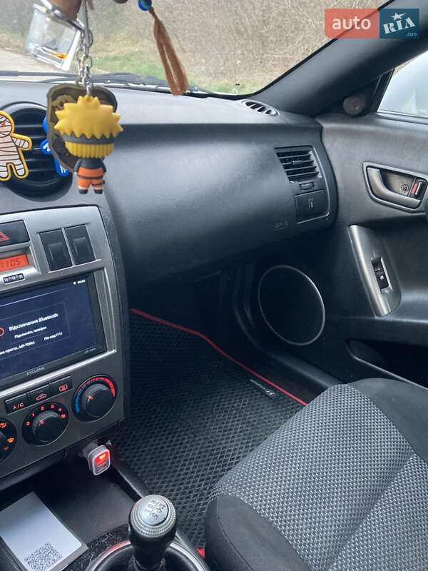 Купе Hyundai Coupe 2003 в Южноукраїнську