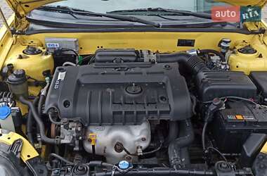 Купе Hyundai Coupe 2006 в 