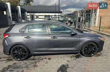 Хэтчбек Hyundai Elantra GT 2017 в 