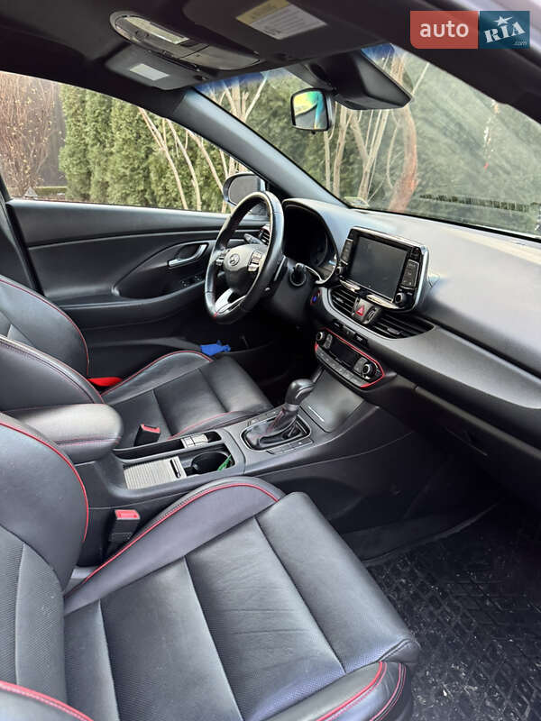 Хетчбек Hyundai Elantra GT 2017 в Стрию