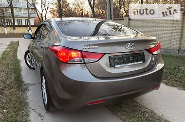 Седан Hyundai Elantra 2013 в Харькове