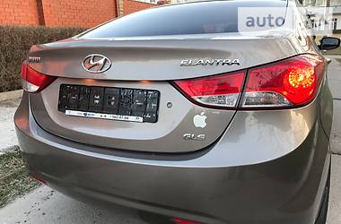 Седан Hyundai Elantra 2013 в Харькове