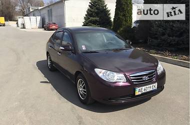 Седан Hyundai Elantra 2010 в Днепре