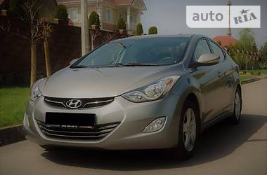 Hyundai Elantra 2012