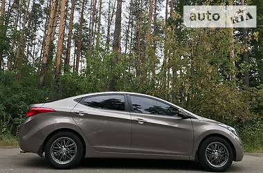 Седан Hyundai Elantra 2012 в Киеве