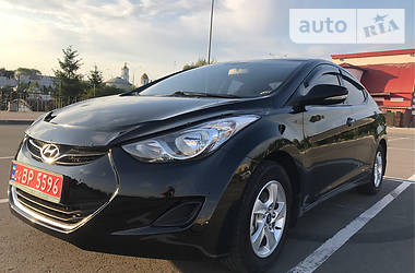 Hyundai Elantra 2013