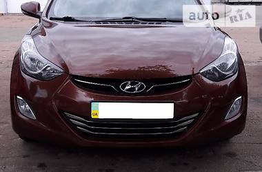 Hyundai Elantra 2012