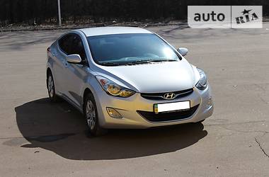 Седан Hyundai Elantra 2011 в Горловке