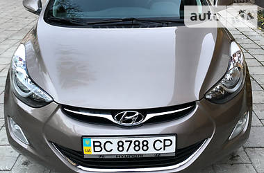 Седан Hyundai Elantra 2012 в Львове