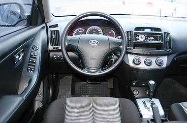 Седан Hyundai Elantra 2010 в Киеве