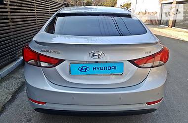 Седан Hyundai Elantra 2015 в Харькове