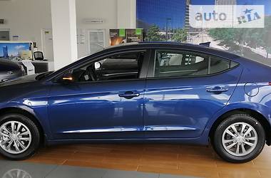 Седан Hyundai Elantra 2019 в Киеве