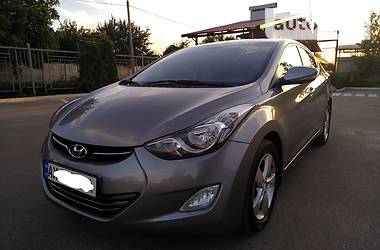 Hyundai Elantra 2012