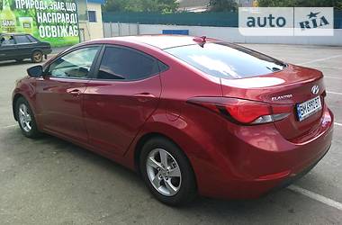 Седан Hyundai Elantra 2015 в Сумах