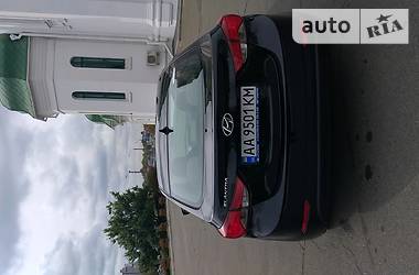 Седан Hyundai Elantra 2014 в Киеве