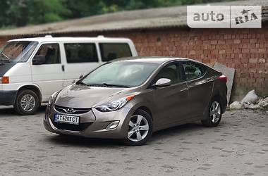 Hyundai Elantra 2013