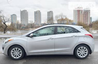 Hyundai Elantra 2015